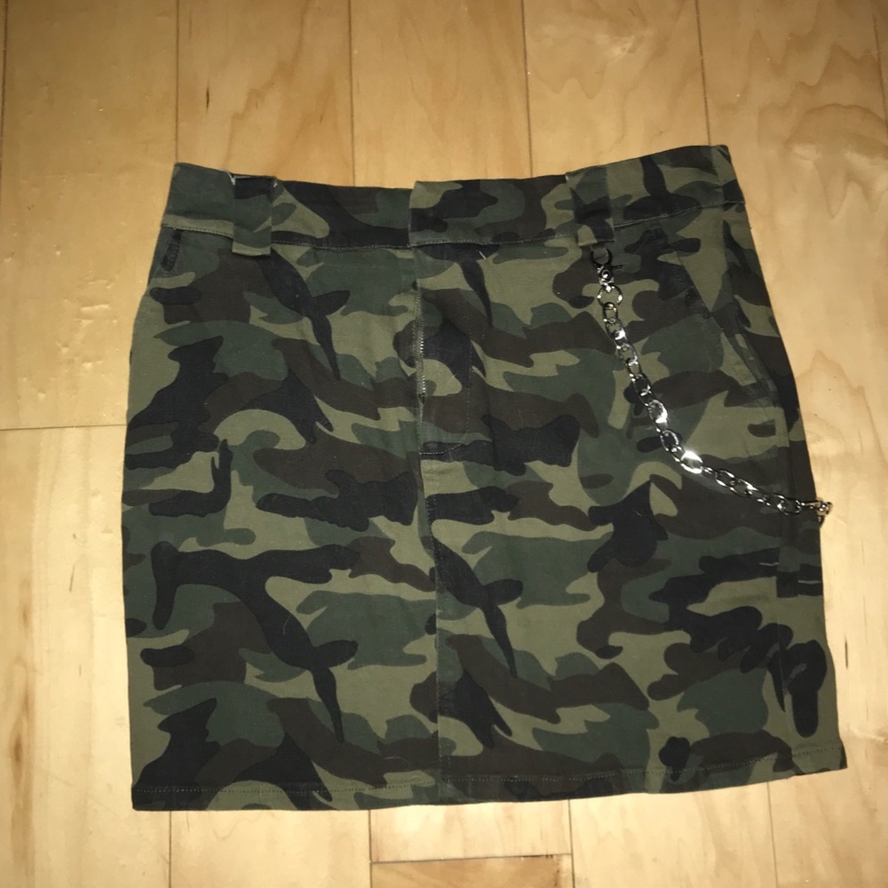 Camo skirt
